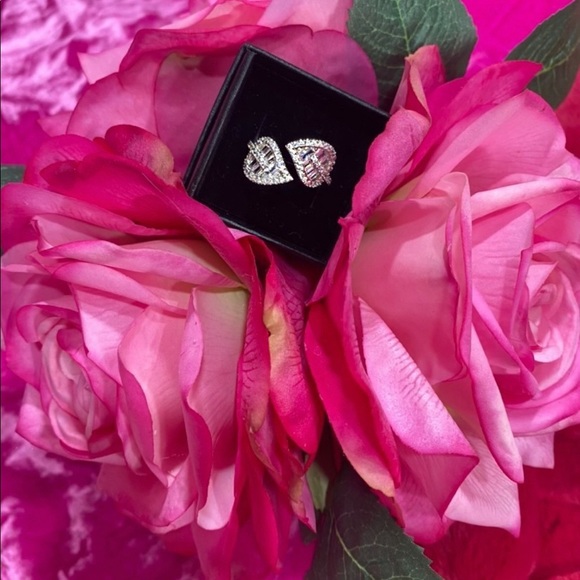 Gold Dipped resizable Anita ko style ring double leaf ring *pre order* - Picture 7 of 15